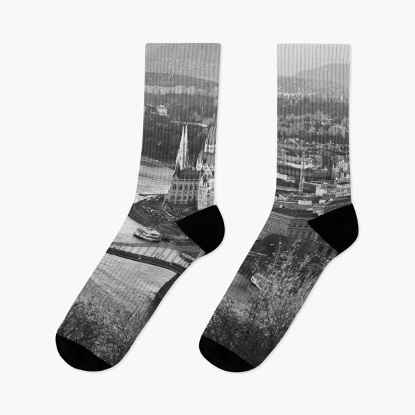 Aperçu de l'œuvre Noir et blanc Budapest Hongrie Europe créée et vendue par ShopJoel.