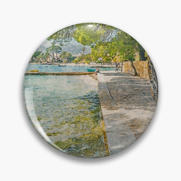 Artikelvorschau, Puerto Pollensa Mallorca Aquarelleffekt entworfen und verkauft von GG WALL ART.