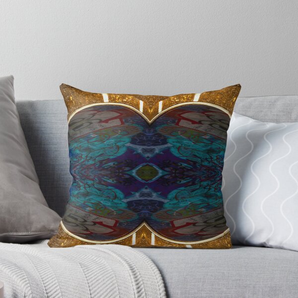 Golden kiss Throw Pillow