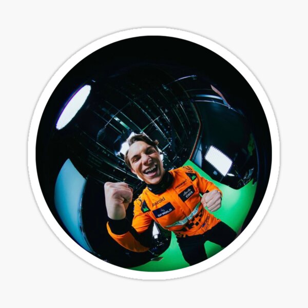 Artikel-Vorschau von Oscar Piastri – Fisheye Formel 1, designt und verkauft von collegelady.