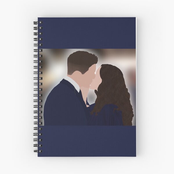 Artikelvorschau, Der Neuling: Chenfords „Ich liebe dich“-Kuss entworfen und verkauft von FandomByCamilla.