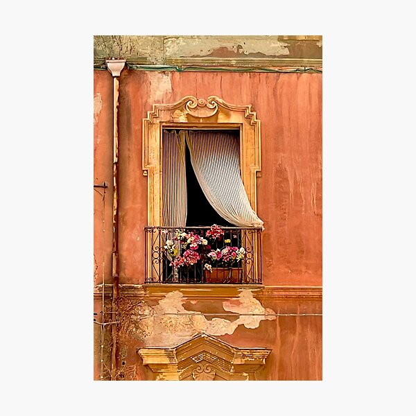 Aperçu de l'œuvre Beau balcon floral italien créée et vendue par BryantandYork.