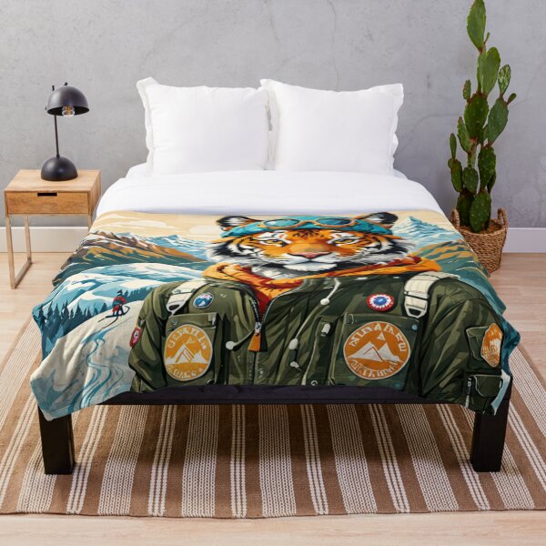 Item preview, Tigre en la nieve Senderismo designed and sold by MeraStyle.