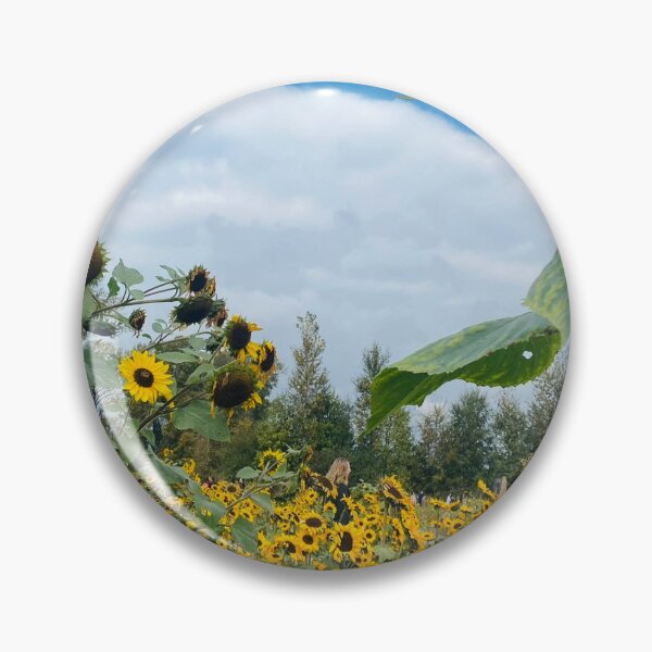 Artikelvorschau, Glowing Sunflower entworfen und verkauft von Amanda Crone.