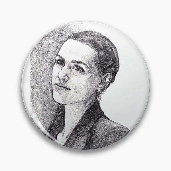Artikelvorschau, Katie McGrath, Lena Luthor entworfen und verkauft von Nez Court.
