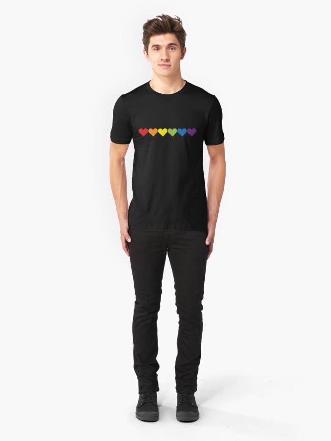 Vista alternativa de Camiseta ajustada Corazones de orgullo