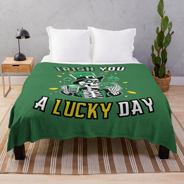 Artikelvorschau, Irish You A Lucky Day – Lachendes irisches Skelett – St. Patricks Day entworfen und verkauft von GRABAPSHOP.