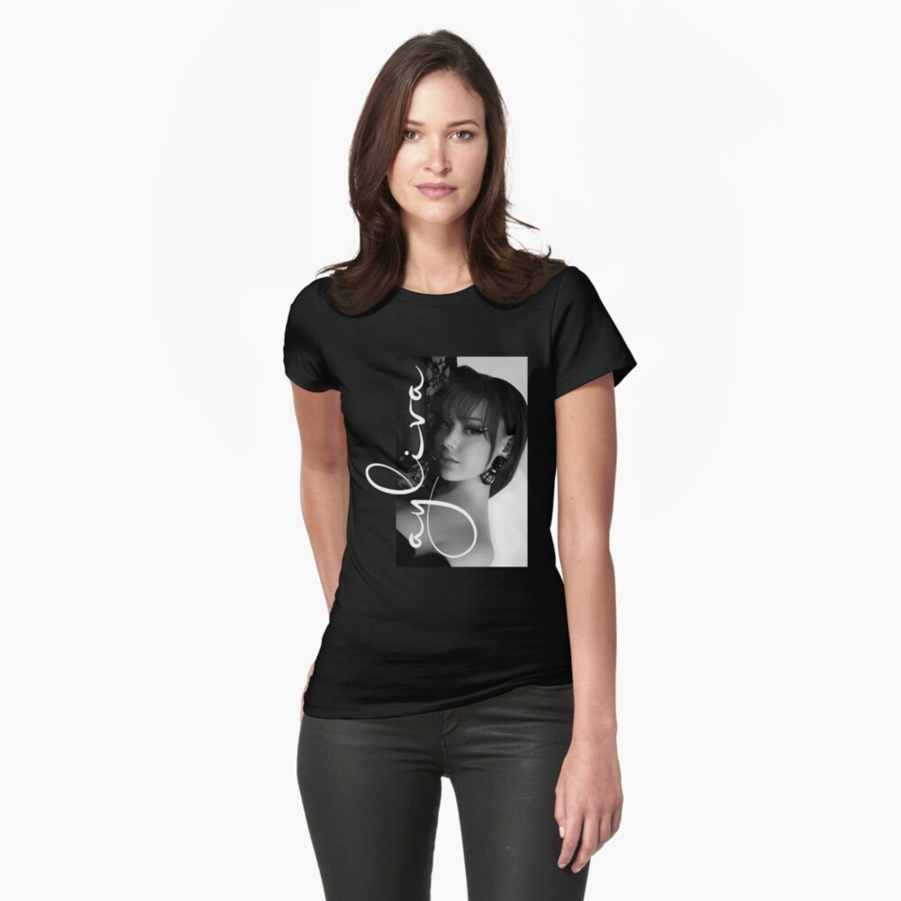 Artikel-Vorschau von Tailliertes T-Shirt, designt und verkauft von Julianneosacco.