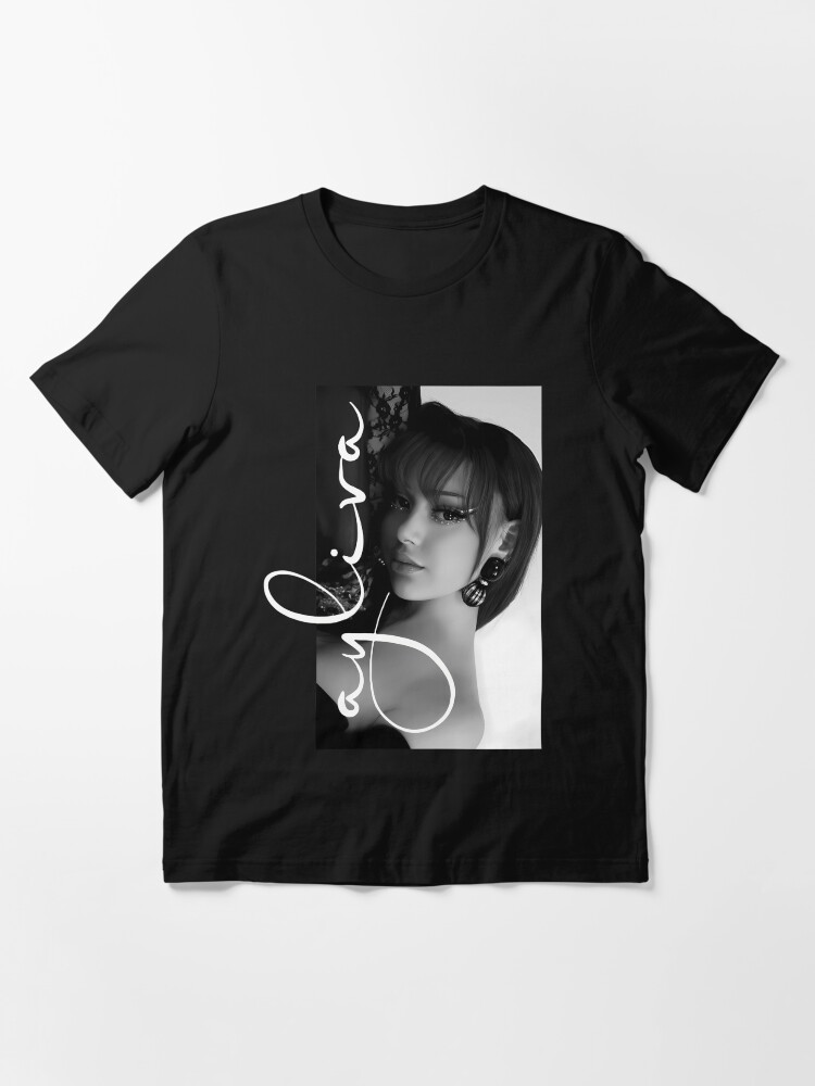 Thumbnail 3 von 7, Essential T-Shirt, Ayliva designt und verkauft von Julianneosacco.