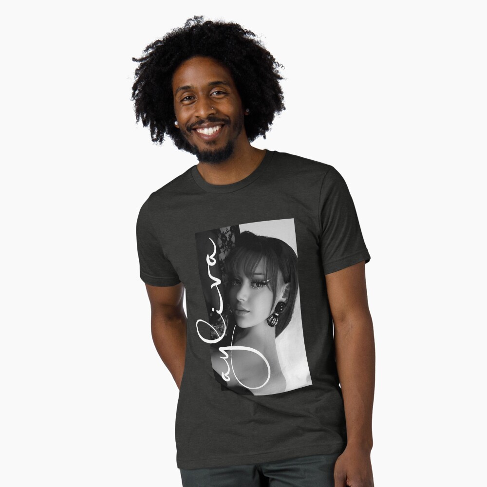 Artikel-Vorschau von Vintage T-Shirt, designt und verkauft von Julianneosacco.