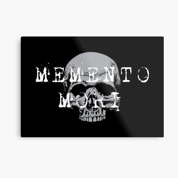 Artikel-Vorschau von Memento Mori V – lateinische Phrase über die Sterblichkeit des Todes – gotischer ästhetischer Schädel, designt und verkauft von WIZECROW.