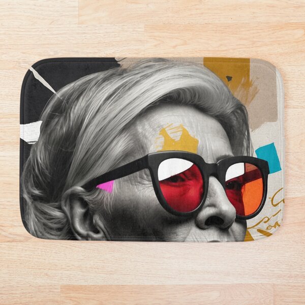Artikelvorschau, Cinematic Iris Apfel_Aesthetic Quote entworfen und verkauft von SimplifyCD.