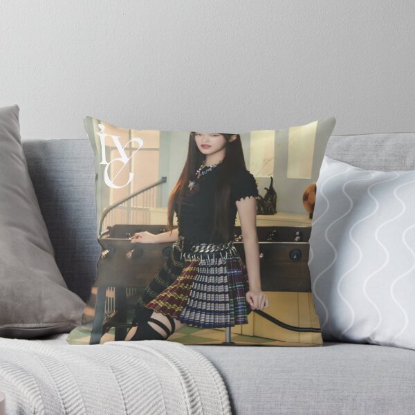 Artikelvorschau, Leeseo IVE Mine entworfen und verkauft von Valereekmerch.