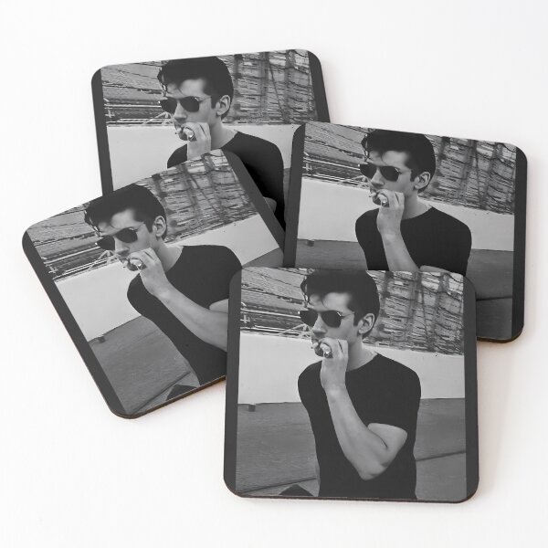 Artikelvorschau, Alex Turner Vintage Smoke entworfen und verkauft von JackFortenberry.