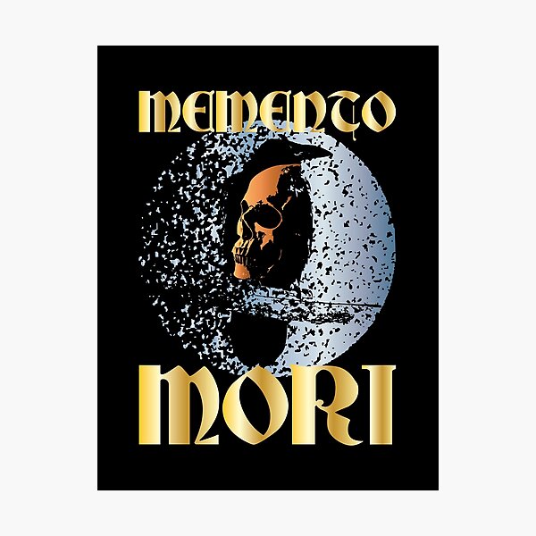 Artikel-Vorschau von Memento Mori IV – Memento Mori Kunst – Skelett-Schädel-Rabe – lateinisches Phrasen-Zitat, designt und verkauft von WIZECROW.