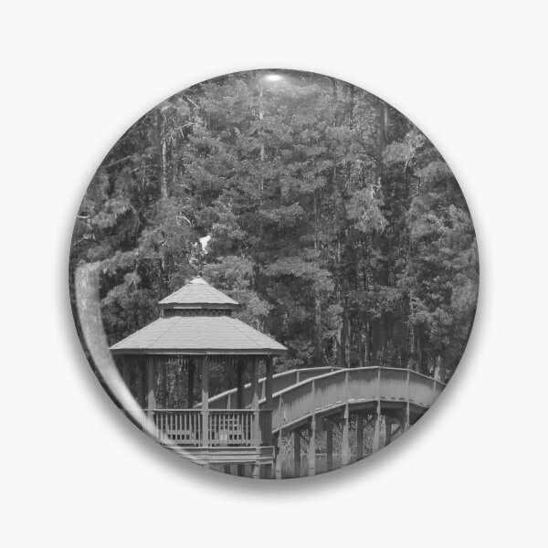 Artikelvorschau, Monochrome Reflexionen bei Americas Keswick entworfen und verkauft von BradKnorrArt.