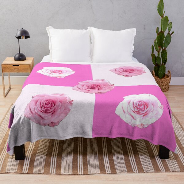 Aperçu de l'œuvre Dames roses et blanches avec roses roses et blanches - motif répétitif créée et vendue par Victoria Rose.