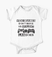 Videospiele machen uns nicht gewalttätig, Verzögerung tut! (Blau) Baby Body Kurzarm