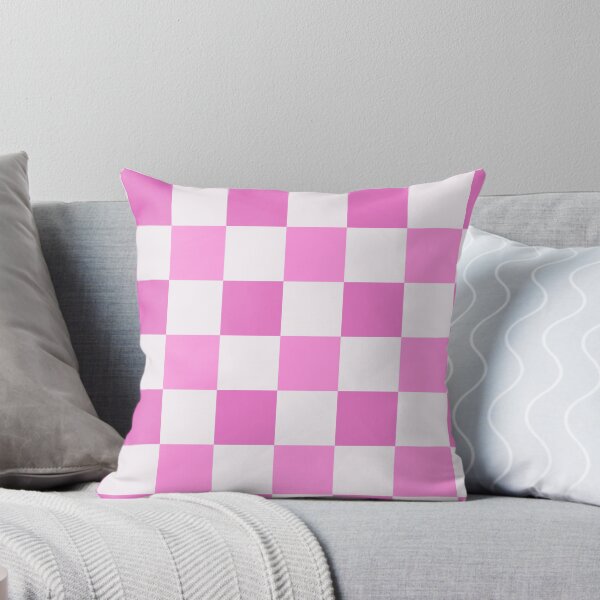 Aperçu de l'œuvre Dames roses et blanches sur fond blanc/vichy rose et blanc - motif répétitif créée et vendue par Victoria Rose.