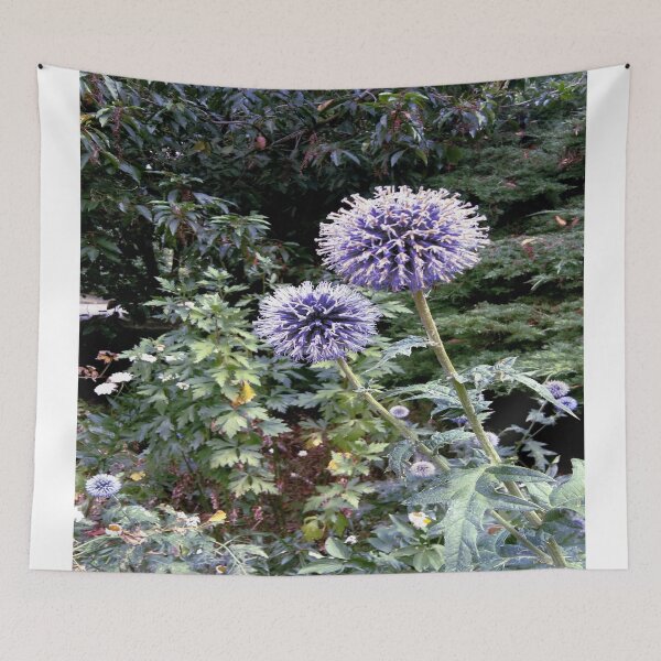 Item preview, "Les chardons bleus" (= the blue thistles) designed and sold by Isa-Isarielle.