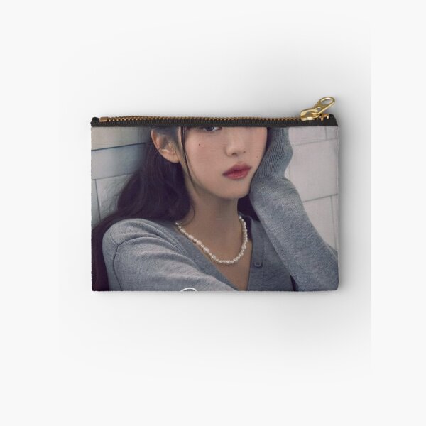 Artikelvorschau, Jang Wonyoung IVE Mine entworfen und verkauft von Valereekmerch.