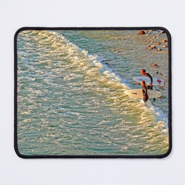 Item preview, arriving to surf the end of the day designed and sold by Tereza Pilar Art.