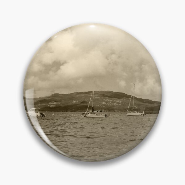 Artikelvorschau, Portnablagh Beach Boats Donegal Tint entworfen und verkauft von eddiebarronshop.