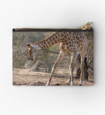 Giraffe Drinking Spray Studio Pouch