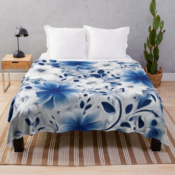 Artikelvorschau, Blaue und weiße Blumen, wunderschön blühend entworfen und verkauft von NingningS.