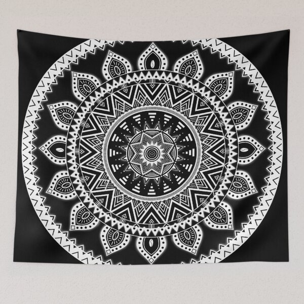 Artikelvorschau, Mandala mit afrikanisch inspirierten Mustern in weiß und schwarz entworfen und verkauft von Audrey Janvier | AJD.