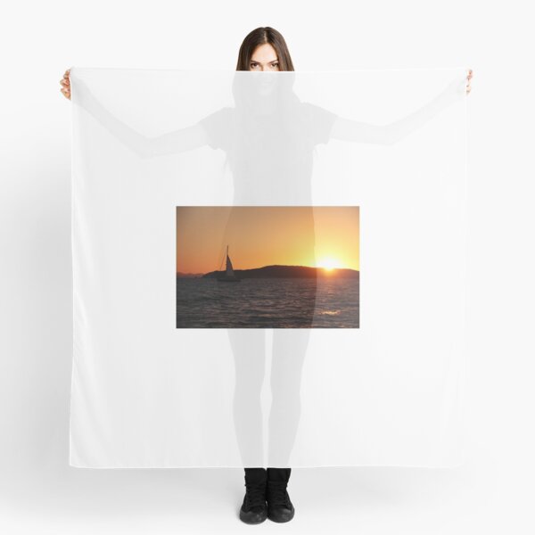 Sunset sail. Scarf