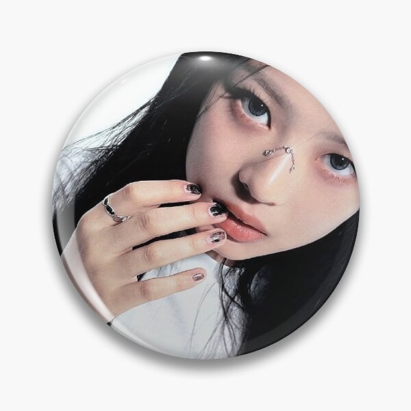Item preview, Hanni genial contigo ETA designed and sold by Valereekmerch.