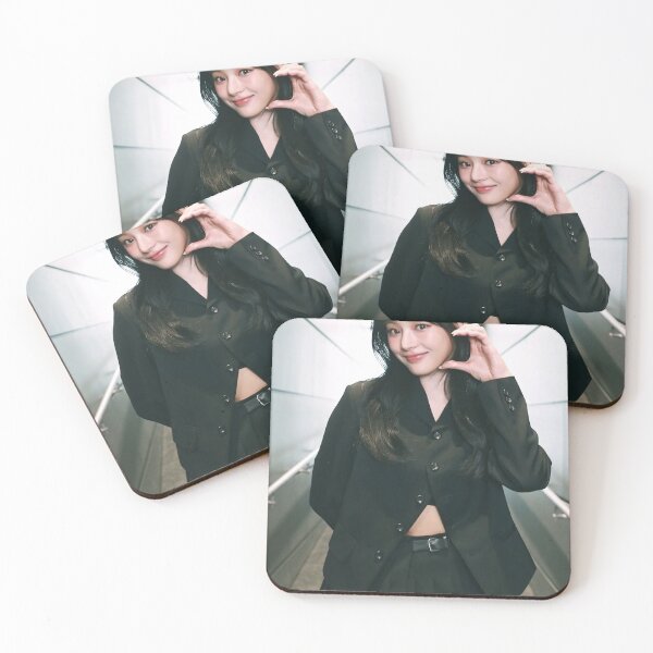 Item preview, Minji genial contigo ETA designed and sold by Valereekmerch.
