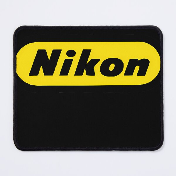 Aperçu de l'œuvre Produits dérivés du logo Nikon essentiels créée et vendue par JasonLBott.
