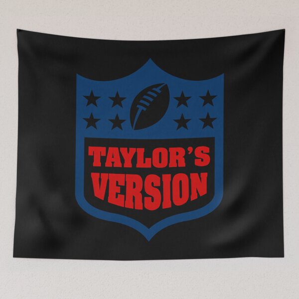 Artikelvorschau, Taylors Version American Football Taylors Version Taylors Version Football Swiftie entworfen und verkauft von Laurercierjkj.
