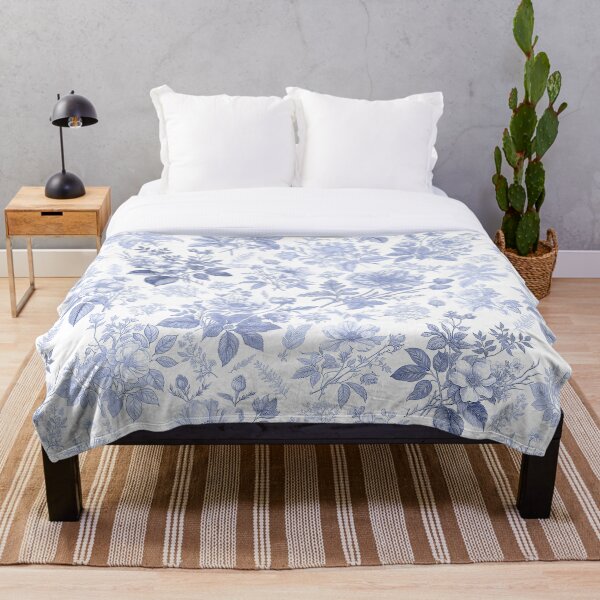 Aperçu de l'œuvre Toile de Jouy Vintage fleurs illustrées en bleu créée et vendue par NoaaDesign.