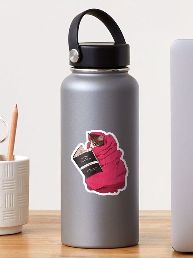 Thumbnail 1 von 3, Sticker, Katze liest Karl Marx designt und verkauft von daniasdesigns.
