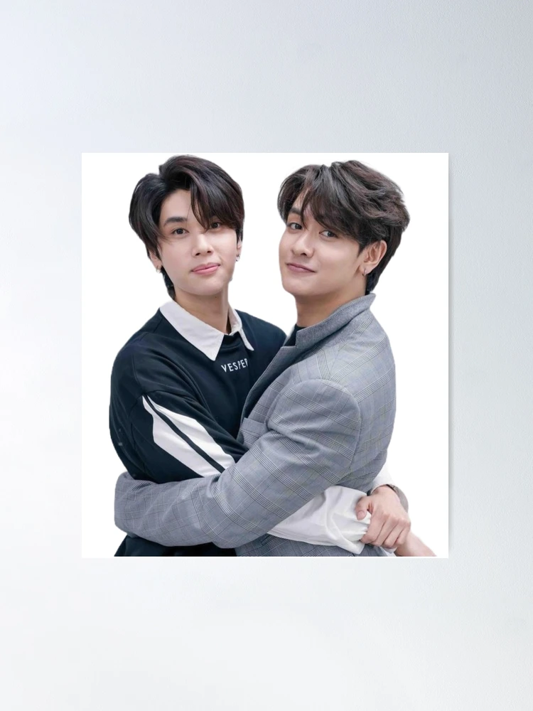 fposter,medium,wall_texture,