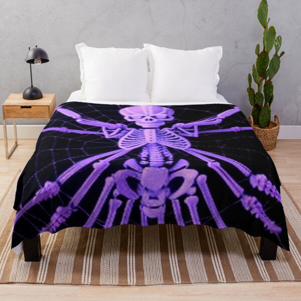 Item preview, Cráneo de araña abstracto clásico vintage designed and sold by TheDarkWardrobe.