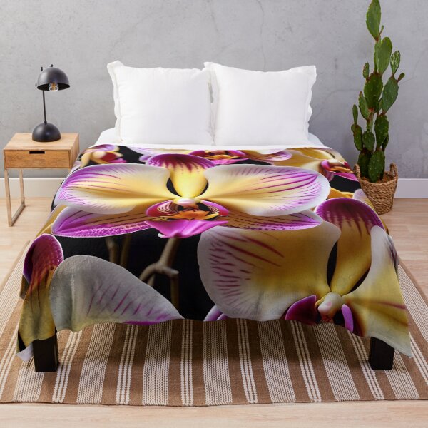 Aperçu de l'œuvre Colorful Orchid Flower Pattern créée et vendue par TheArtOfPat.