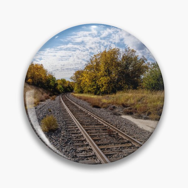 Artikelvorschau, Sonnenstrahlen über den Eisenbahnschienen von Nebraska entworfen und verkauft von mljdwhite.