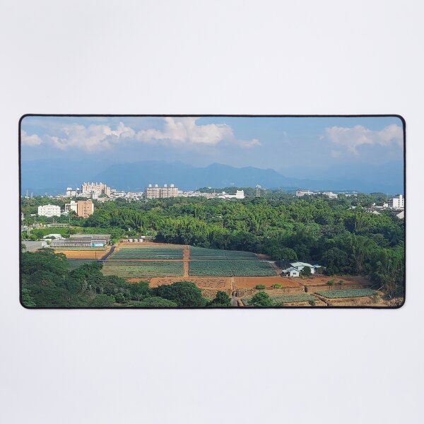 Artikelvorschau, Ananasfelder – Stadt Chaiyi – Taiwan – Formosa – Fotodruck entworfen und verkauft von TheHappyK.