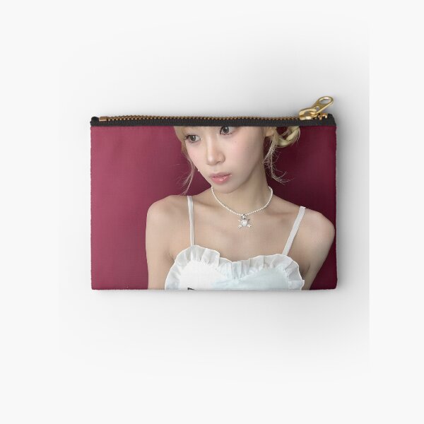 Artikelvorschau, Le Sserafim Chaewon Easy Kim Chaewon entworfen und verkauft von Valereekmerch.