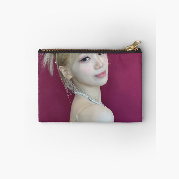 Artikelvorschau, Le Sserafim Chaewon Easy Kim Chaewon entworfen und verkauft von Valereekmerch.