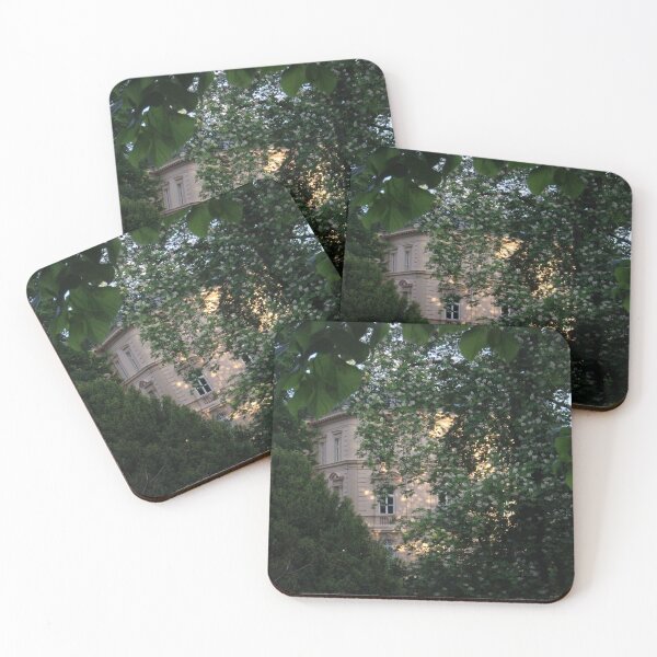 Item preview, Salzburgo: un hogar entre los árboles designed and sold by Stephen Tonge.