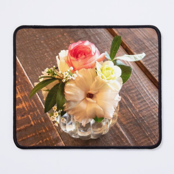 Item preview, small flower arrangements designed and sold by yunee.
