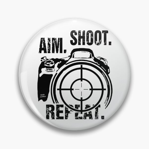 Artikelvorschau, Zielschießen wiederholen; Fotograf; entworfen und verkauft von StickerApe.