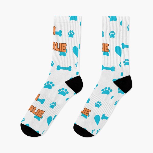 Aperçu de l'œuvre Bandana avec nom d'animaux Je suis Charlie Dog Names créée et vendue par AtlinNilta.