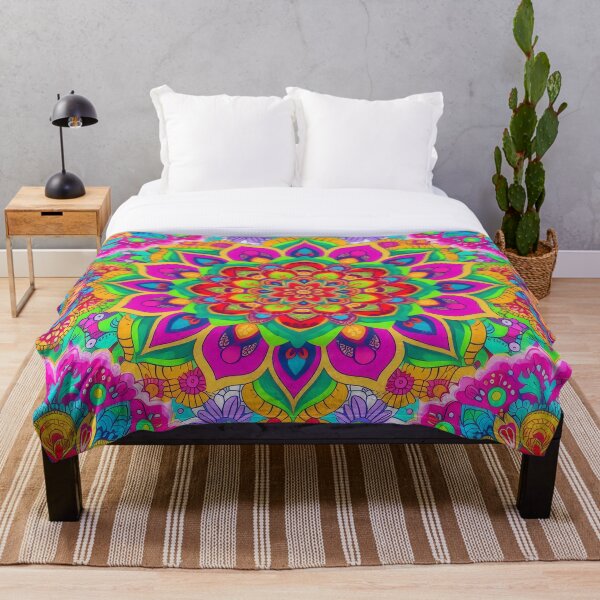 Artikelvorschau, Ein farbenfrohes, psychedelisches Bohème-Muster mit lebendigen Farben und komplizierten Mandala-Designs. entworfen und verkauft von PrettyPinkSkies.