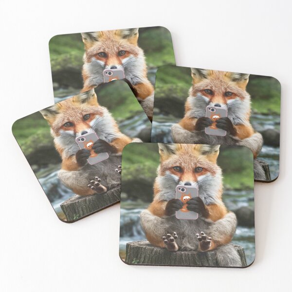 Artikelvorschau, Fuchsporträt. Fuchs mit Smartphone entworfen und verkauft von FoxVibes.